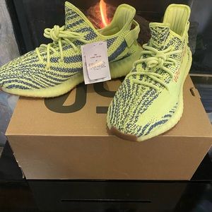 COPY - Yeezy Boost 350 V2 Frozen Yellow, 100% aut…